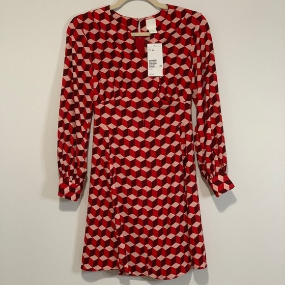BNWT Crepe Dress | Flowy Dark Red Patterned Triangle Prism Print | V-Neck Button - Picture 2 of 8